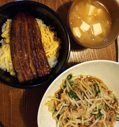 今日の夕飯～ウナギ！鰻！UNAGI！！！豚ニラ炒め・みそ汁