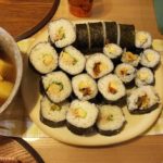 今日の夕飯～鶏肉のサッパリ煮・巻き寿司・漬物・大根と白菜のみそ汁