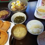 今日の夕飯～鶏肉のさっぱり煮・紫キャベツのナッツサラダ・味噌汁・佃煮